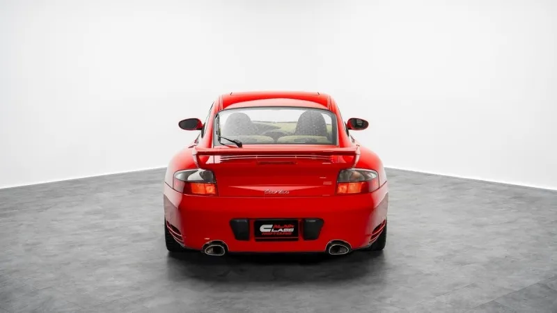 2002 Porsche 911 Carrera in Dubai