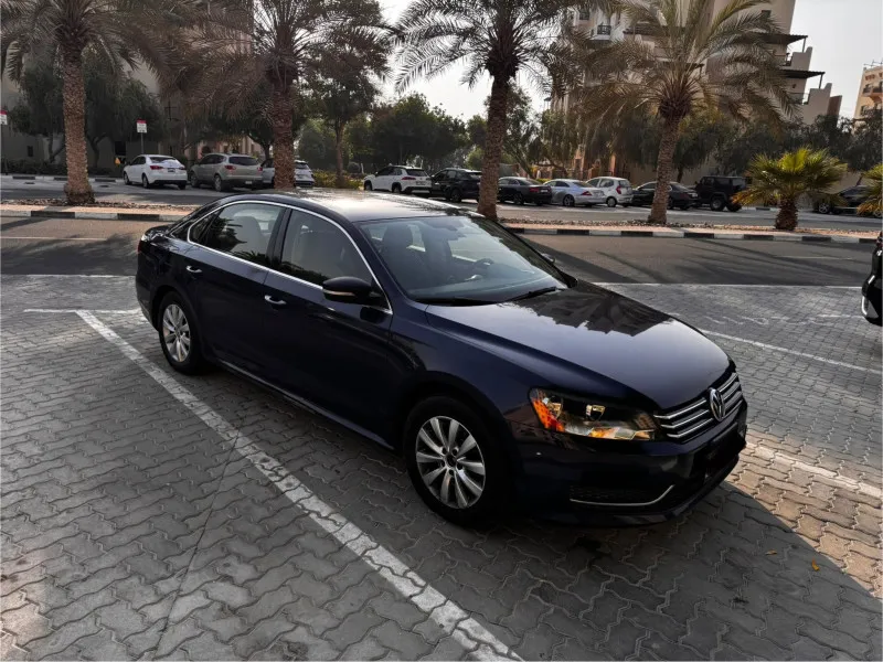 2012 فولجس فاجن باسات in Dubai
