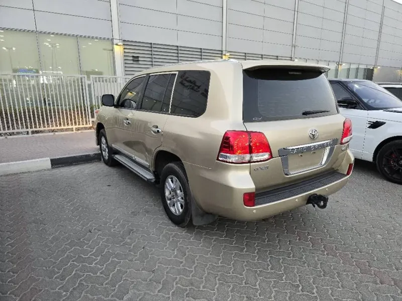 2011 Toyota Land Cruiser in Dubai