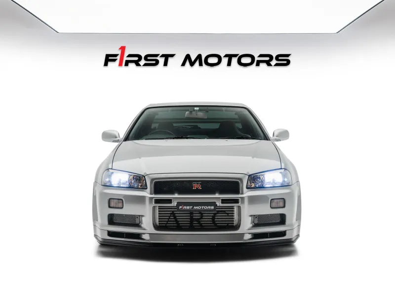 1999 Nissan SkyLine in Dubai