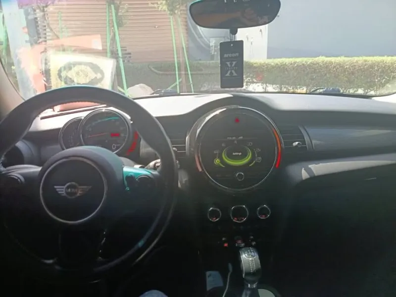 2016 Mini Cooper in Dubai