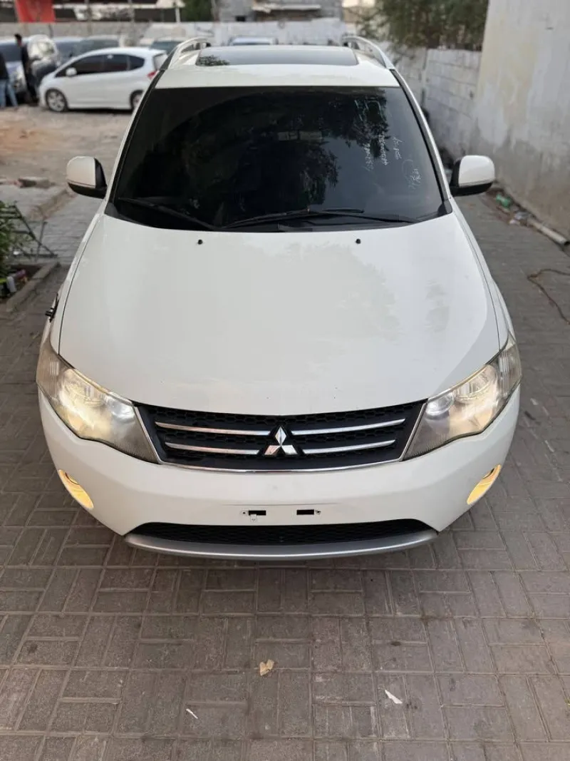 2009 Mitsubishi Outlander in Dubai