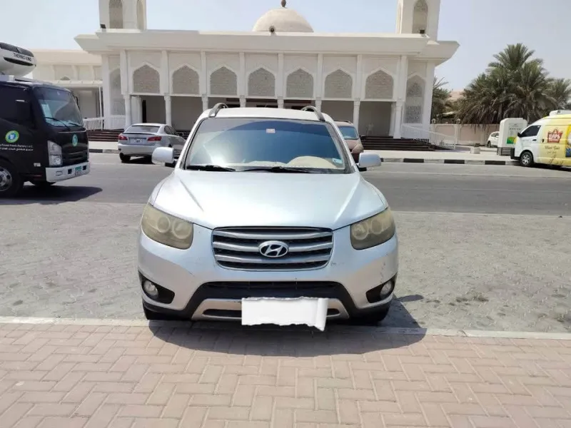 2012 هيونداي سانتا في in Dubai