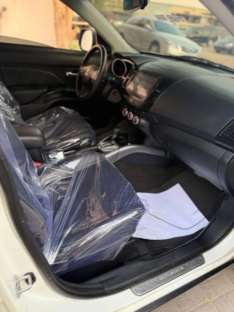 2009 Mitsubishi Outlander in Dubai