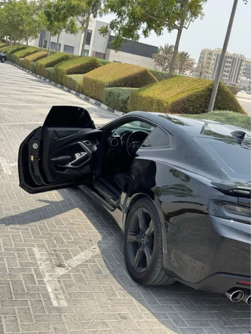 2018 شيفروليه كامارو in Dubai