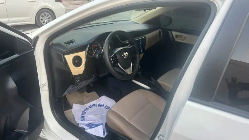 2018 تويوتا كورولا in Dubai