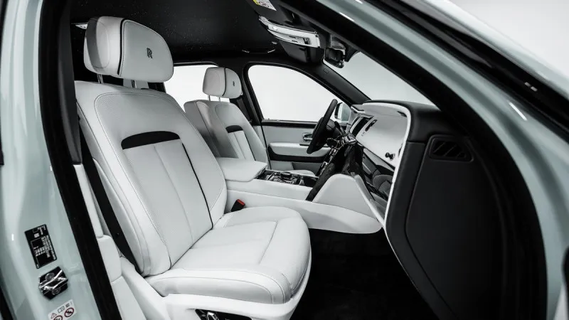2024 Rolls Royce Cullinan in Dubai