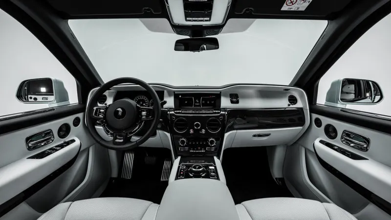 2024 Rolls Royce Cullinan in Dubai