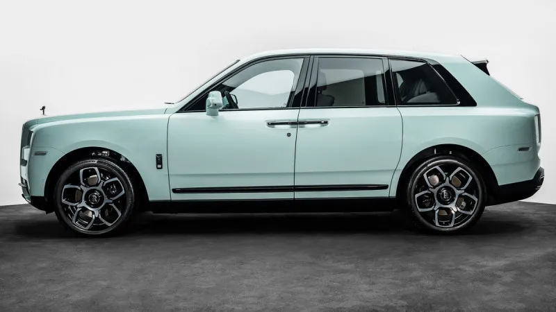 2024 Rolls Royce Cullinan in Dubai