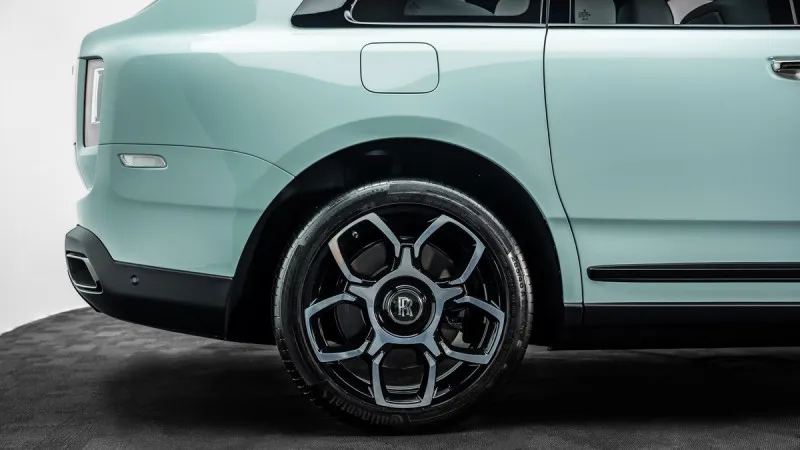 2024 Rolls Royce Cullinan in Dubai