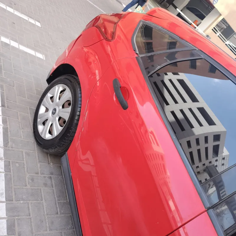 2014 فورد فوكس in Dubai
