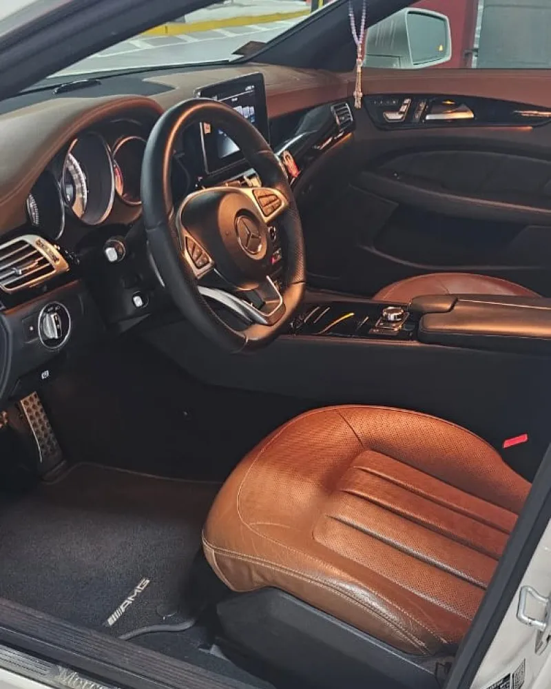 2016 Mercedes-Benz CLS in Dubai