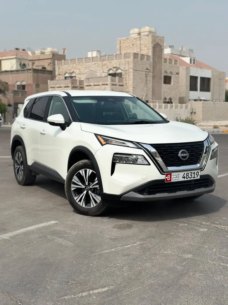 2023 Nissan Rogue in Dubai