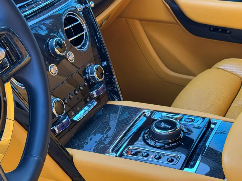 2022 Rolls Royce Cullinan in Dubai