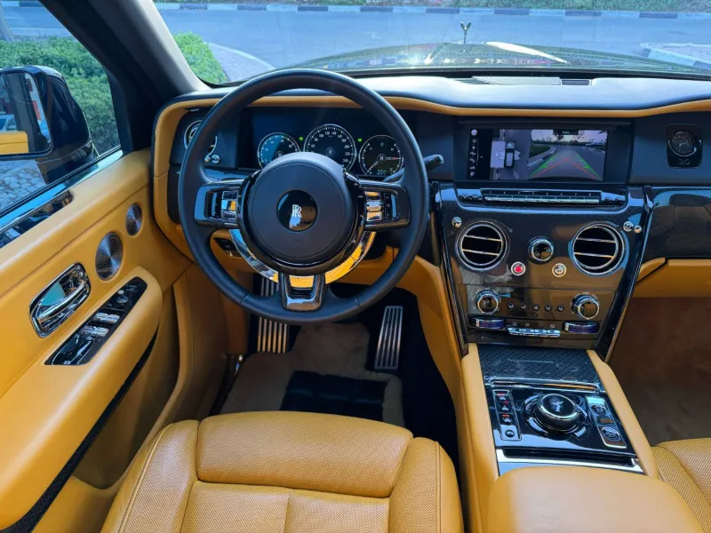 2022 Rolls Royce Cullinan in Dubai