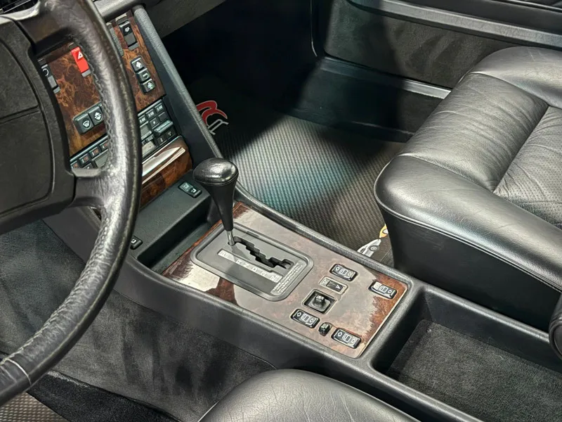 1991 Mercedes-Benz 500 560 in Dubai