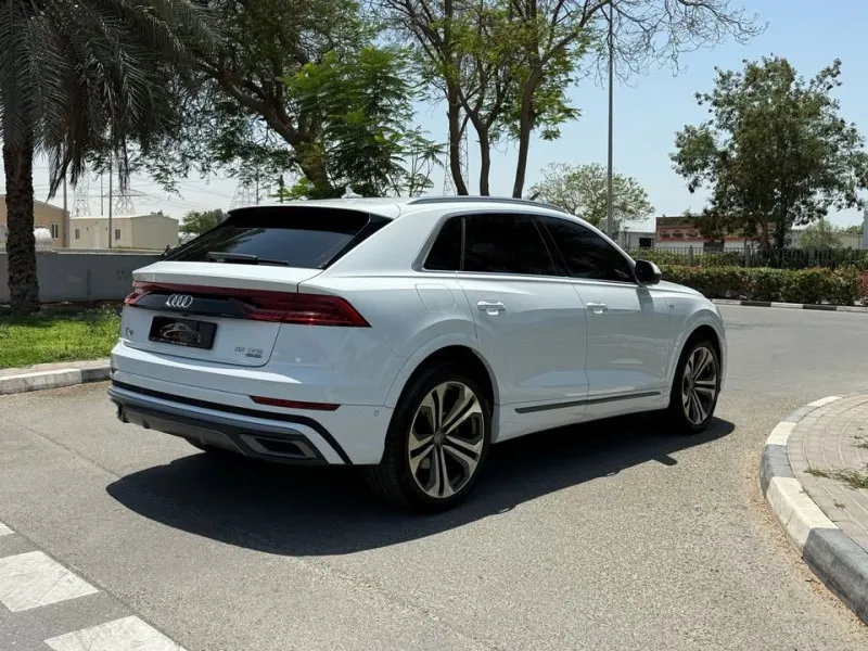 2018 اودي كيو ٨ in Dubai