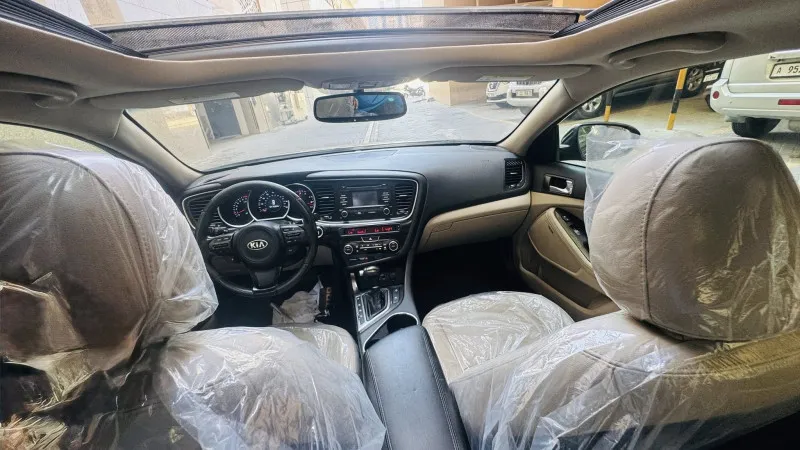 2014 كيا أوبتيما in Dubai