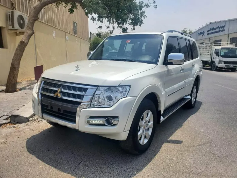 2022 ميتسوبيشي باجيرو in Dubai
