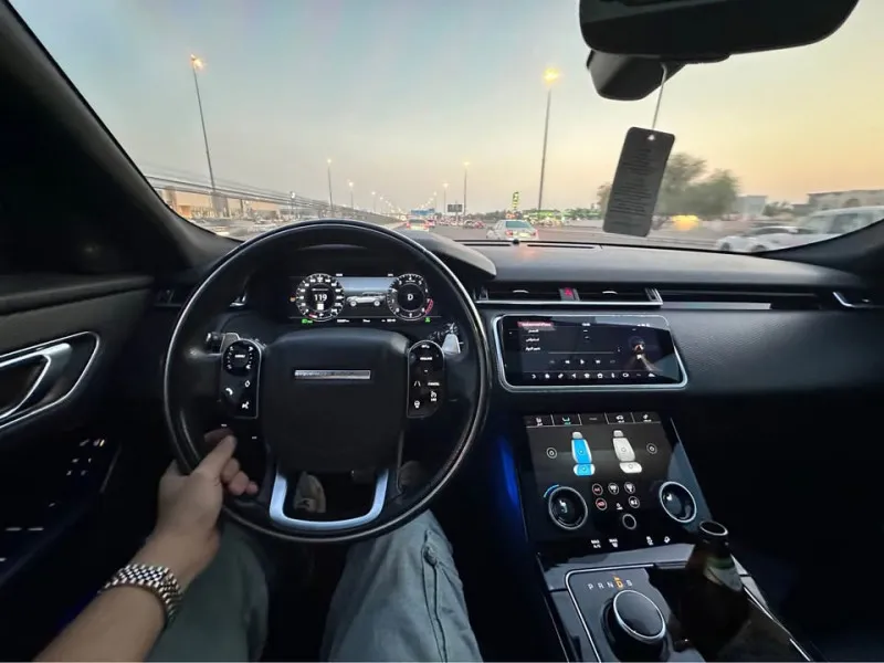 2018 لاند روفر رينج روفر فيلار in Dubai