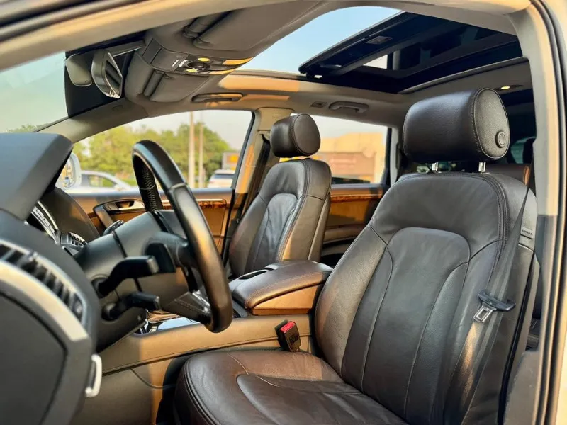 2015 Audi Q7 in Dubai