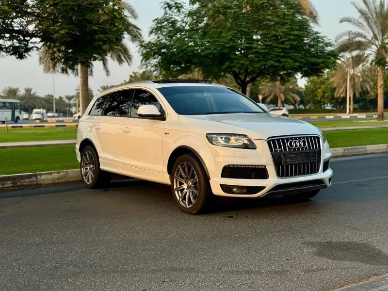 2015 Audi Q7 in Dubai
