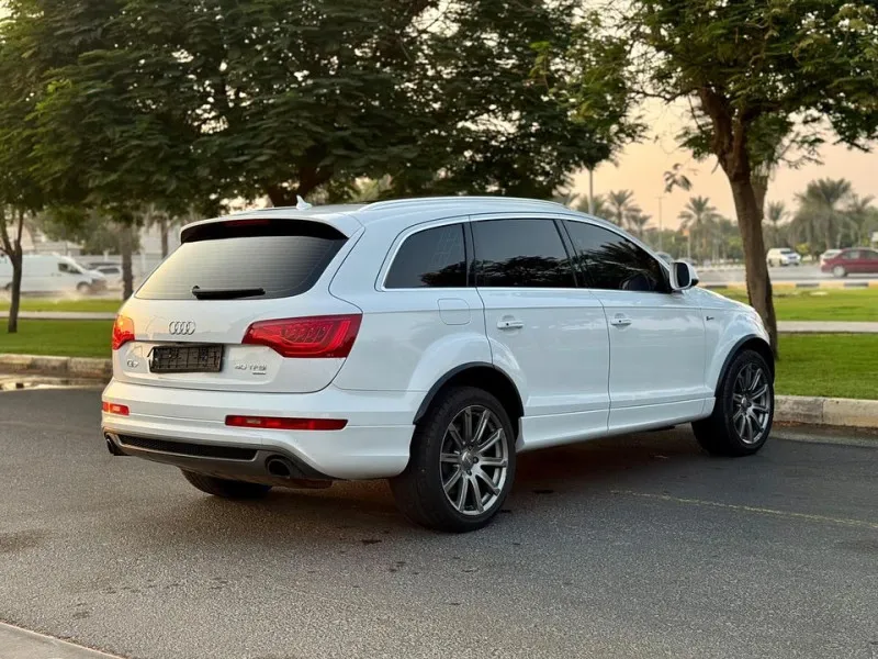 2015 Audi Q7 in Dubai