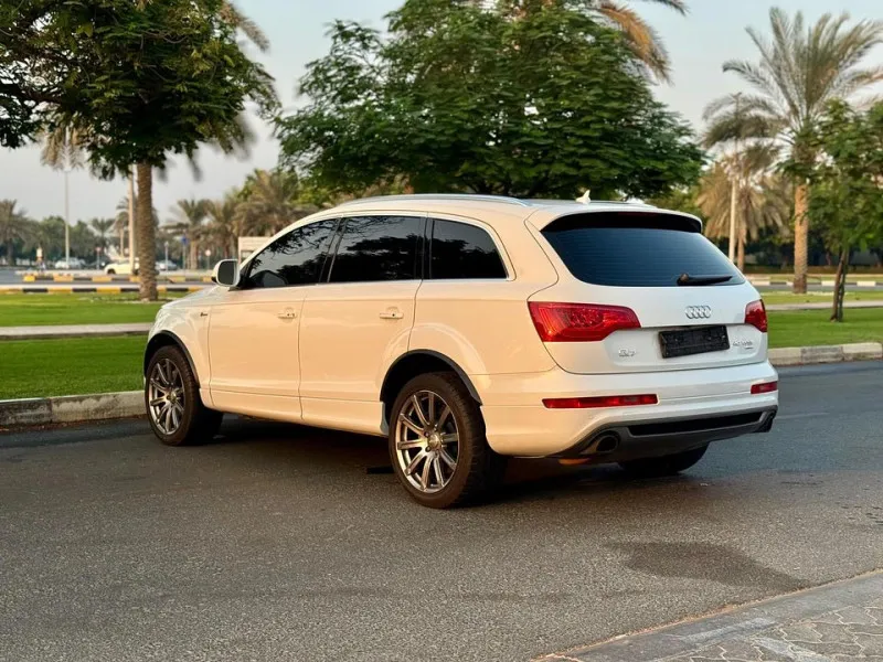 2015 Audi Q7 in Dubai