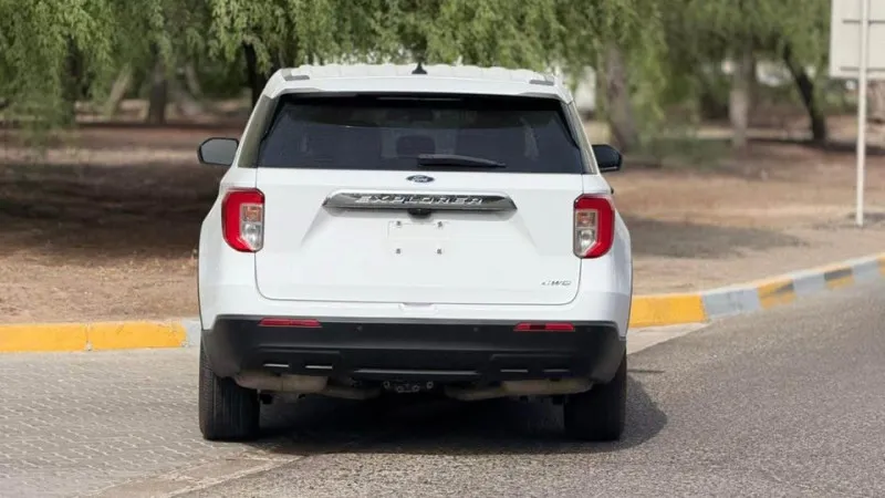 2022 Ford Explorer in Dubai