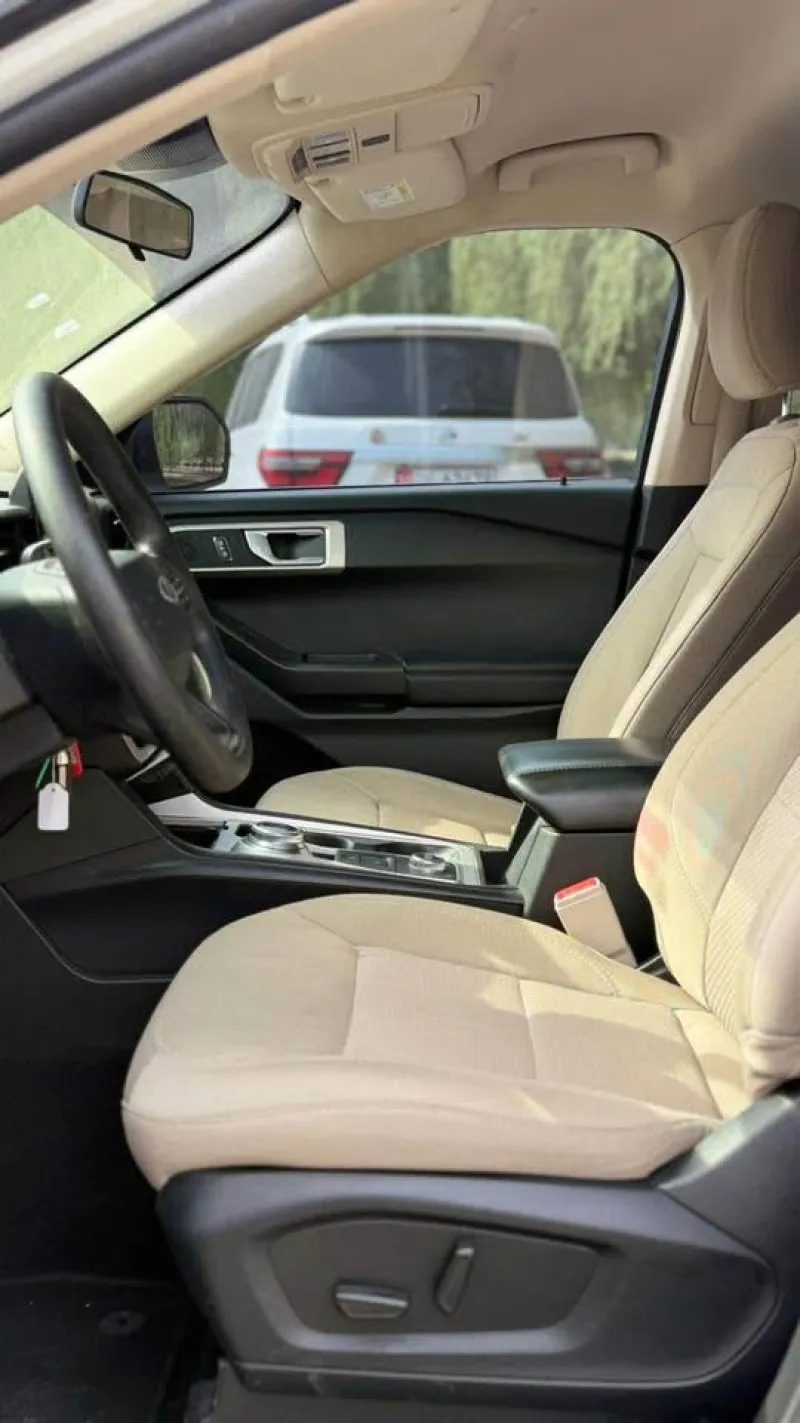 2022 Ford Explorer in Dubai