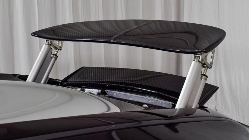 2009 Bugatti Veyron in dubai