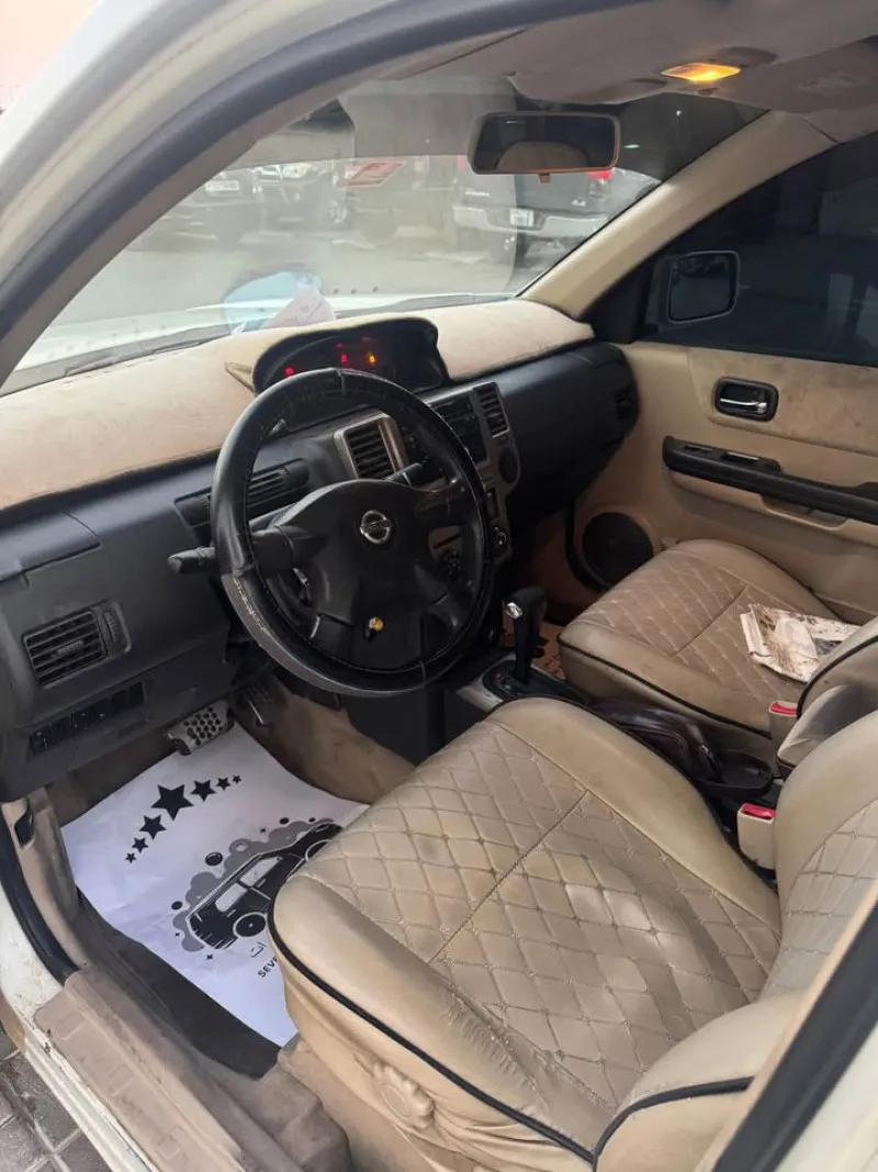 2009 نيسان اكس تريل in Dubai