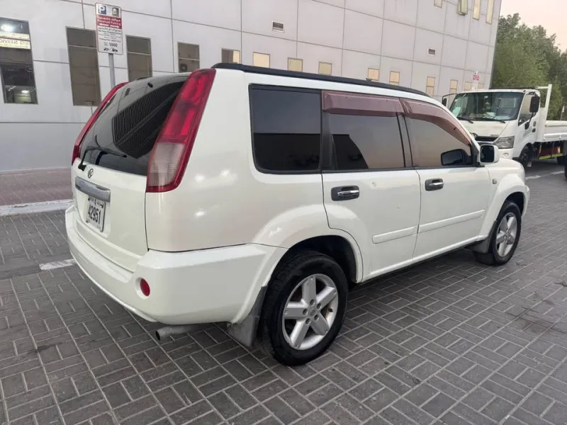 2009 نيسان اكس تريل in Dubai