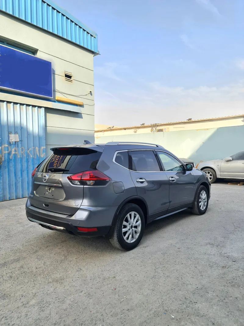 2020 Nissan Rogue in Dubai