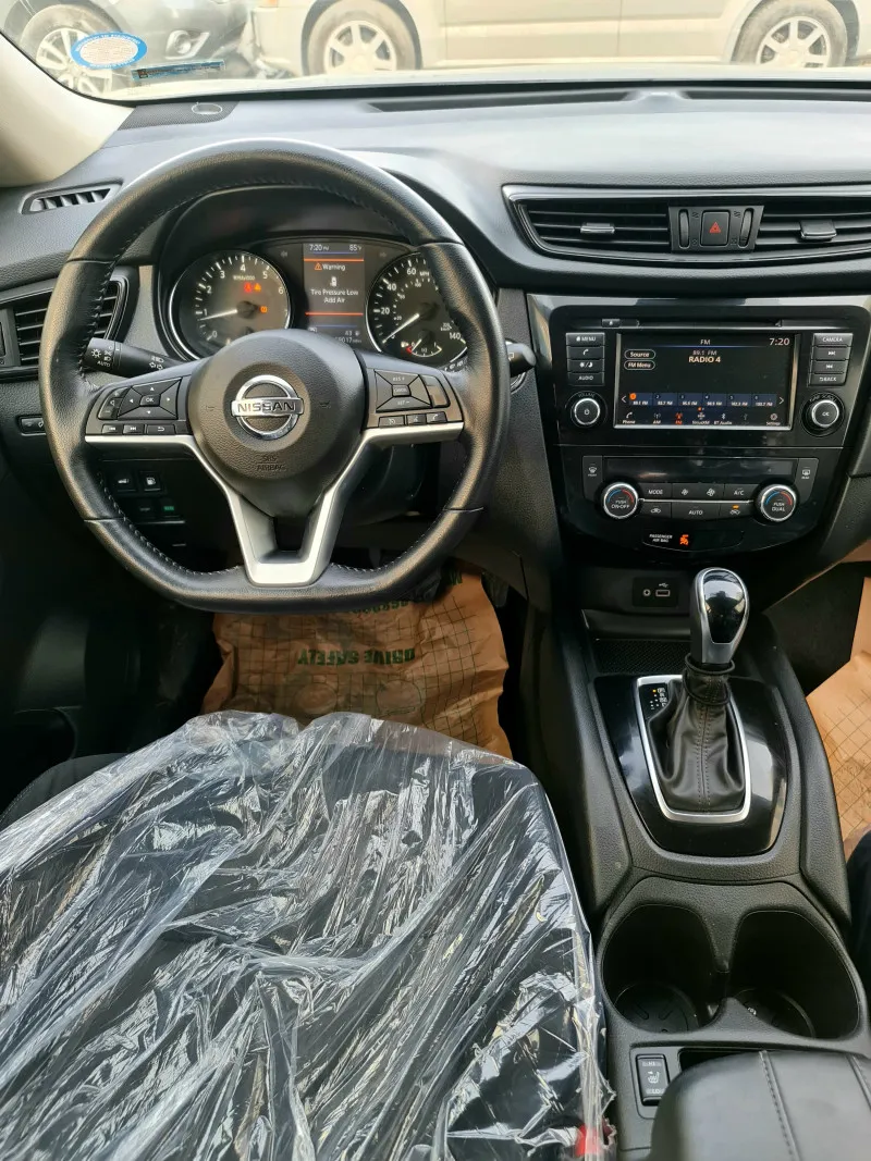 2020 Nissan Rogue in Dubai