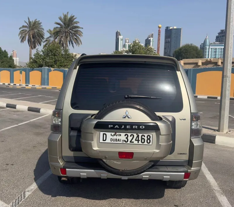 2013 Mitsubishi Pajero in Dubai