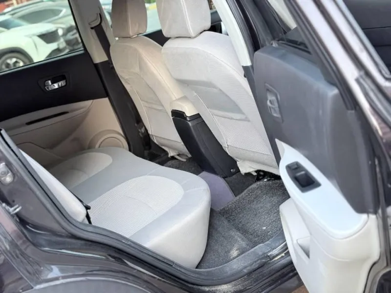2012 Nissan Qashqai in Dubai