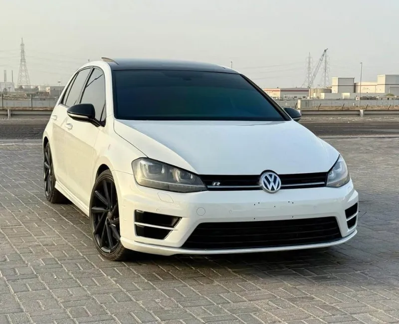2017 Volkswagen Golf in Dubai