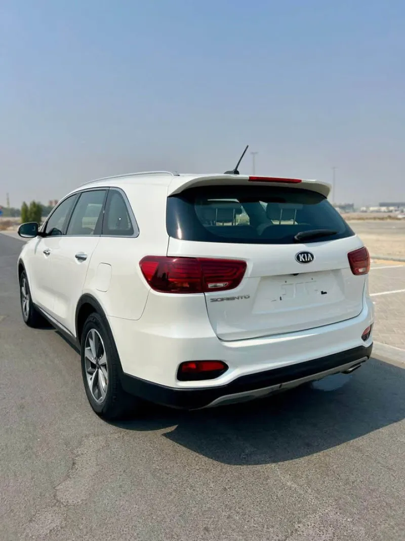 2020 Kia Sorento in Dubai