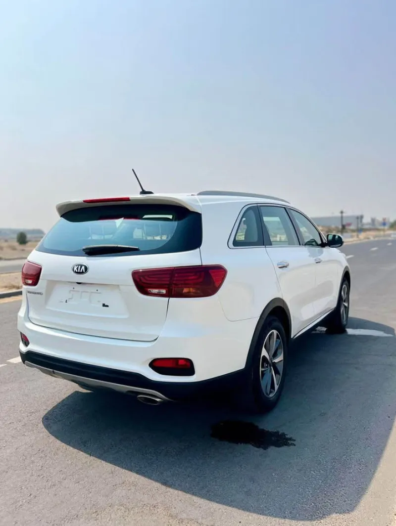 2020 Kia Sorento in Dubai