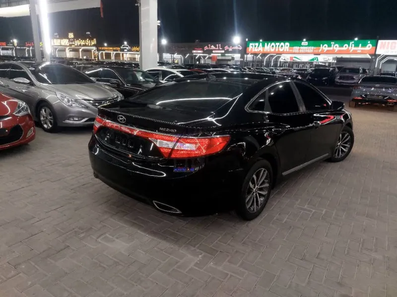 2013 هيونداي أزيرا in Dubai