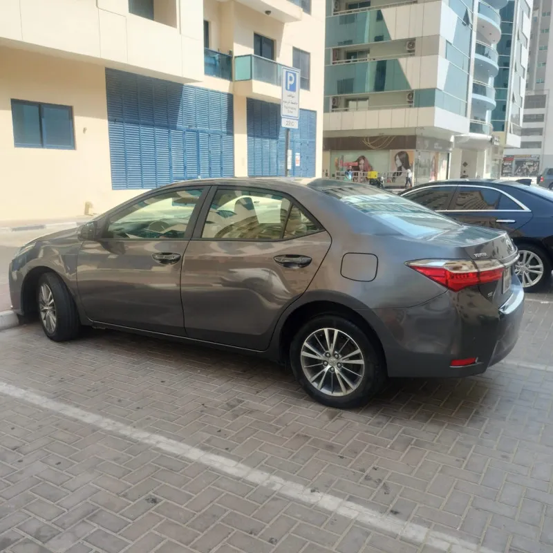 2019 تويوتا كورولا in Dubai