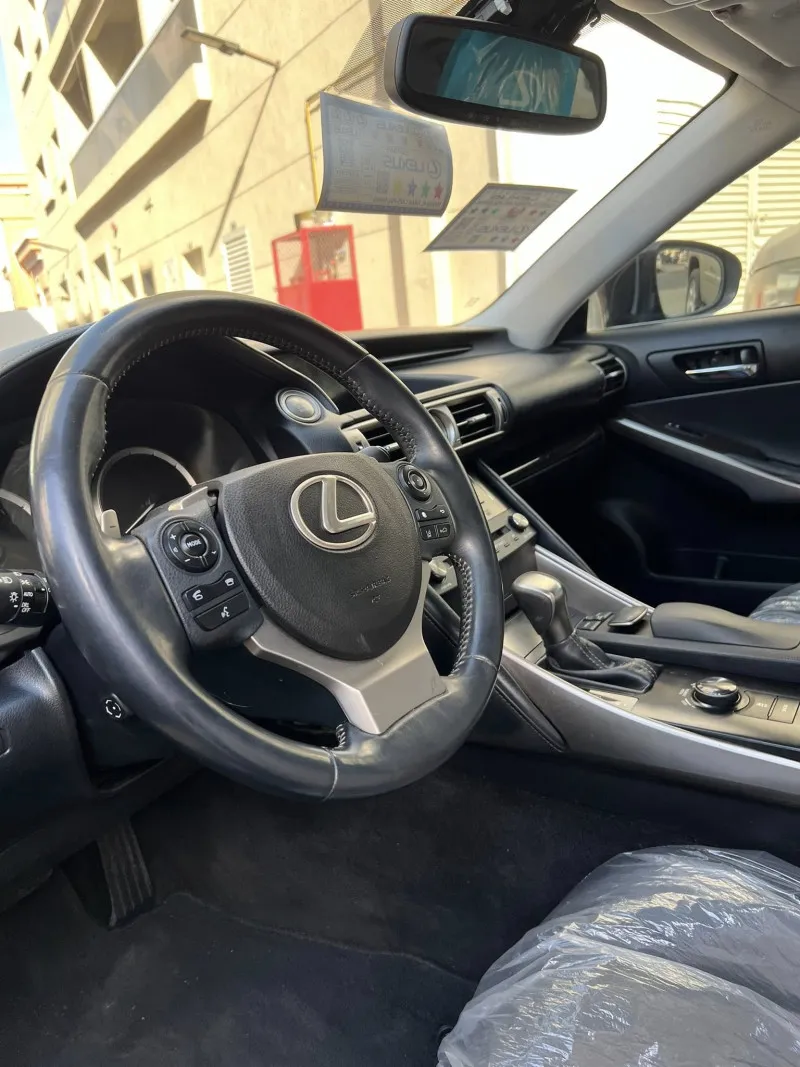 2014 Lexus IS in Dubai