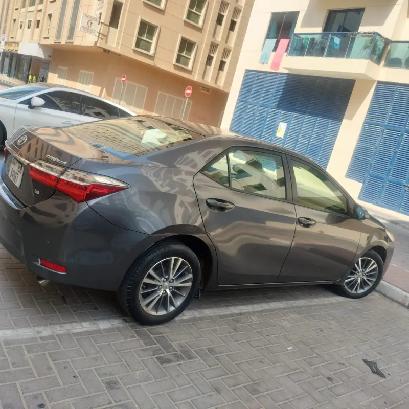 2019 تويوتا كورولا in Dubai