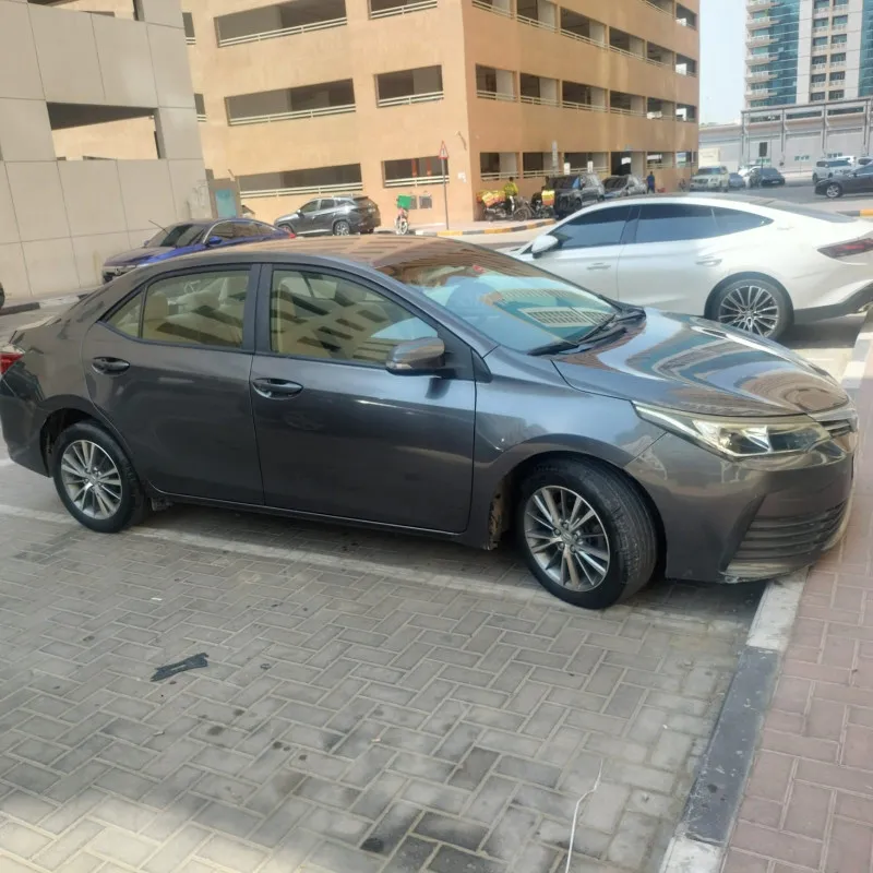 2019 تويوتا كورولا in Dubai