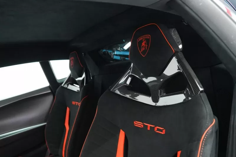 2022 Lamborghini Huracan in dubai