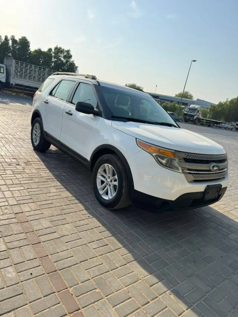 2013 Ford Explorer in Dubai
