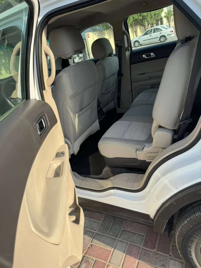 2013 Ford Explorer in Dubai