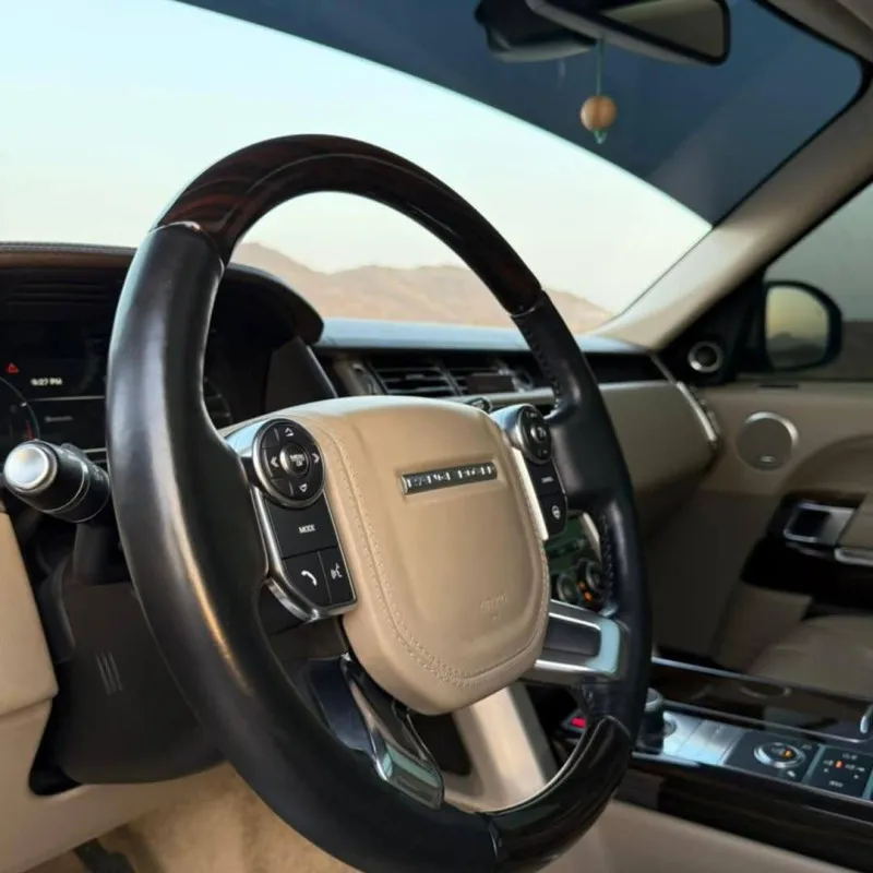 2015 Land Rover Range Rover in Dubai