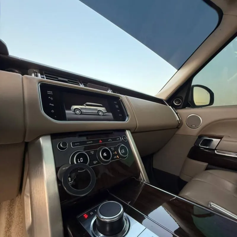 2015 Land Rover Range Rover in Dubai
